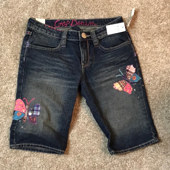 NWT Girls GAP denim jeans shorts with butterfly - Picture 1 of 6